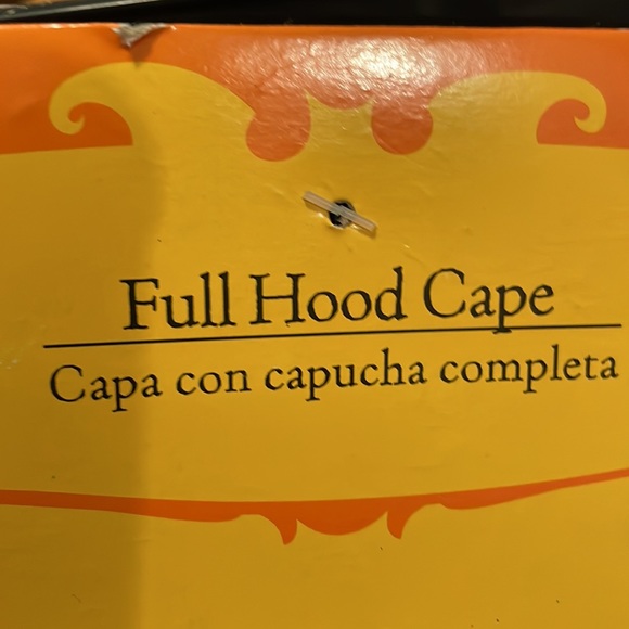 Full Hood Cape - Picture 3 of 3